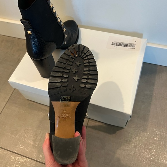 Valentino Rockstud Accents Leather Chelsea Boots - Picture 6 of 10